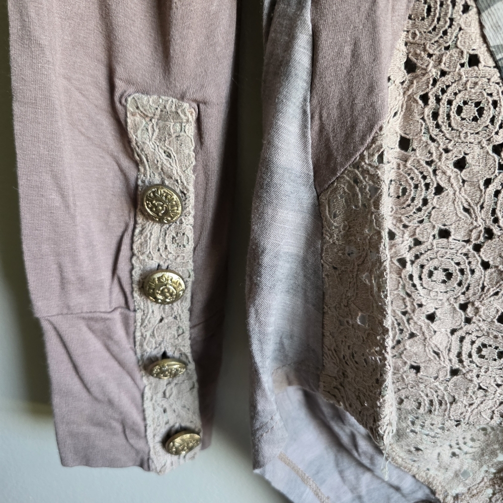 BKE Boutique Pieced Mixed Media Print Long Sleeve Blouse Chuny Buttons Sixe XL - Picture 6 of 7